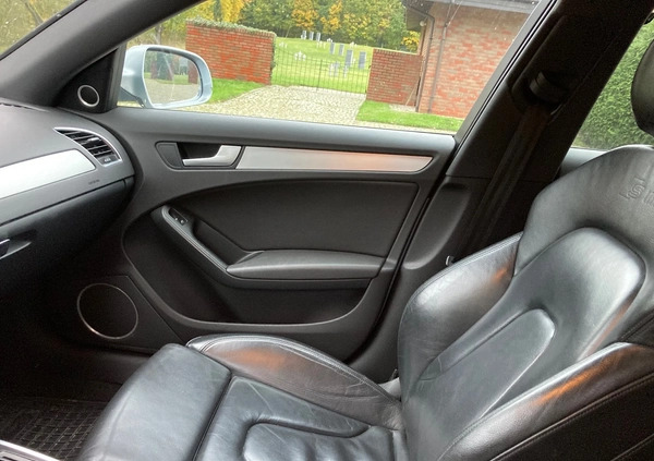 Audi A4 cena 33900 przebieg: 345000, rok produkcji 2011 z Ryn małe 67